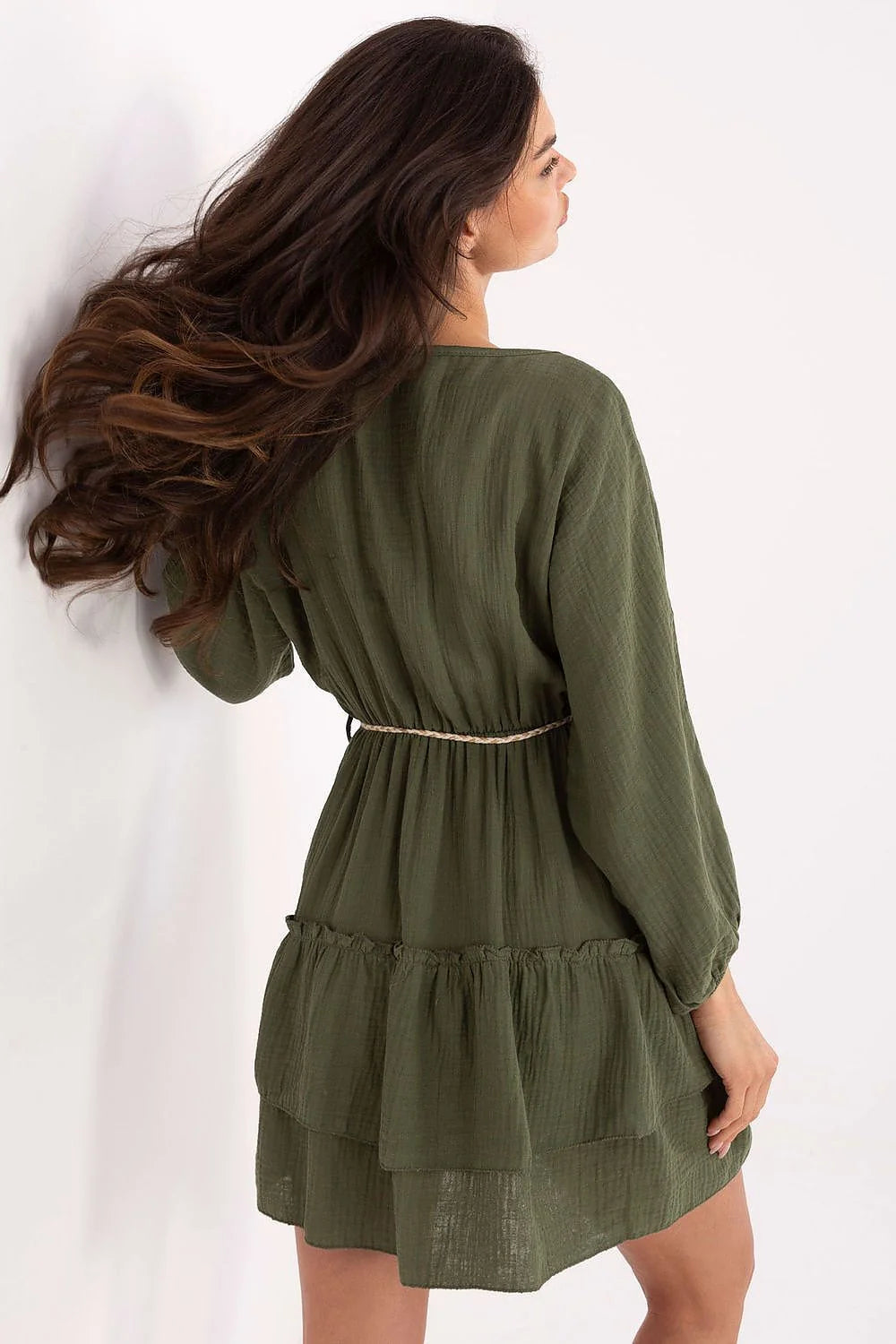 Robe d'été bohème en coton olive longue manches bouffantes col V ceinture pompons style casual chic femme