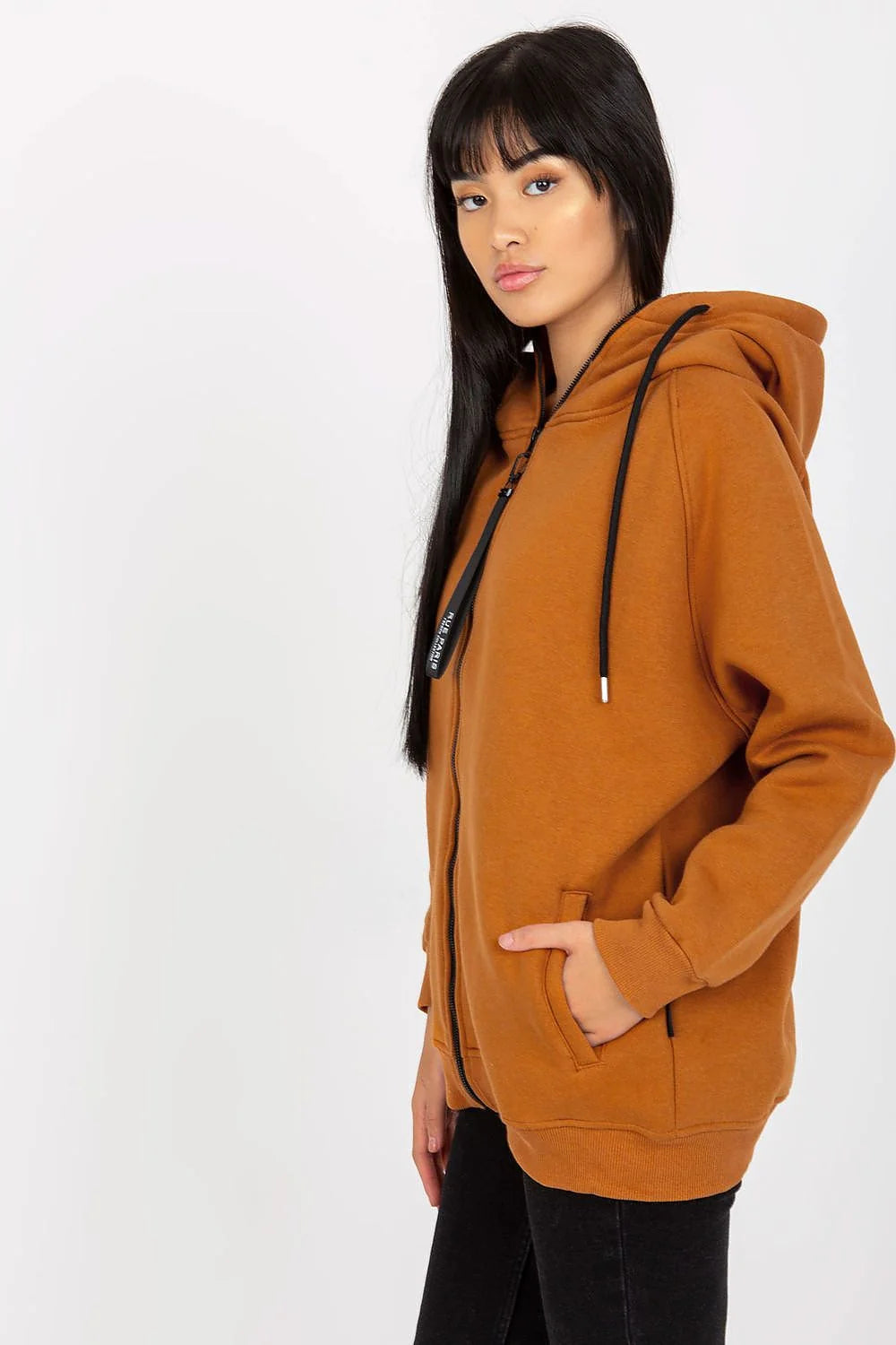 Sweatshirt femme Rue Paris à capuche et fermeture éclair en coton 76% élasthanne 4% polyester 20% manches longues poches latérales couleur caramel brun