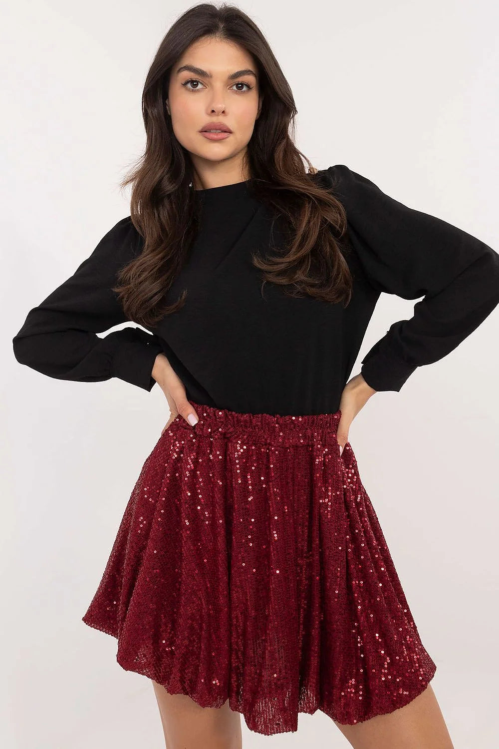 Jupe courte Italy Moda rouge sequins haut noir manches longues encolure ronde taille haute élastique occasion spéciale