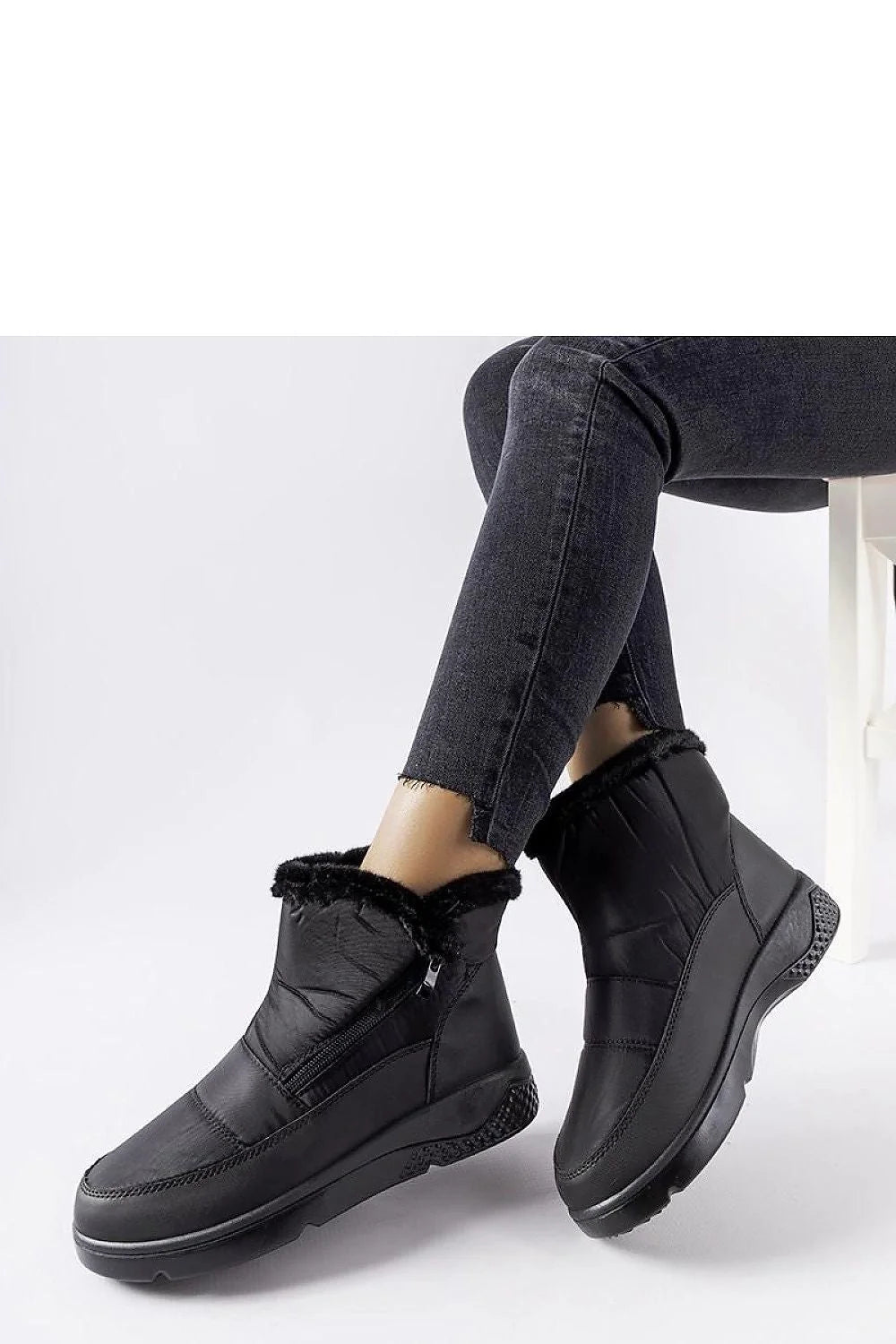 Bottes de neige pour femme en synthétique noires doublées fourrure faux fermeture éclair antidérapantes hiver confortables mode élégant