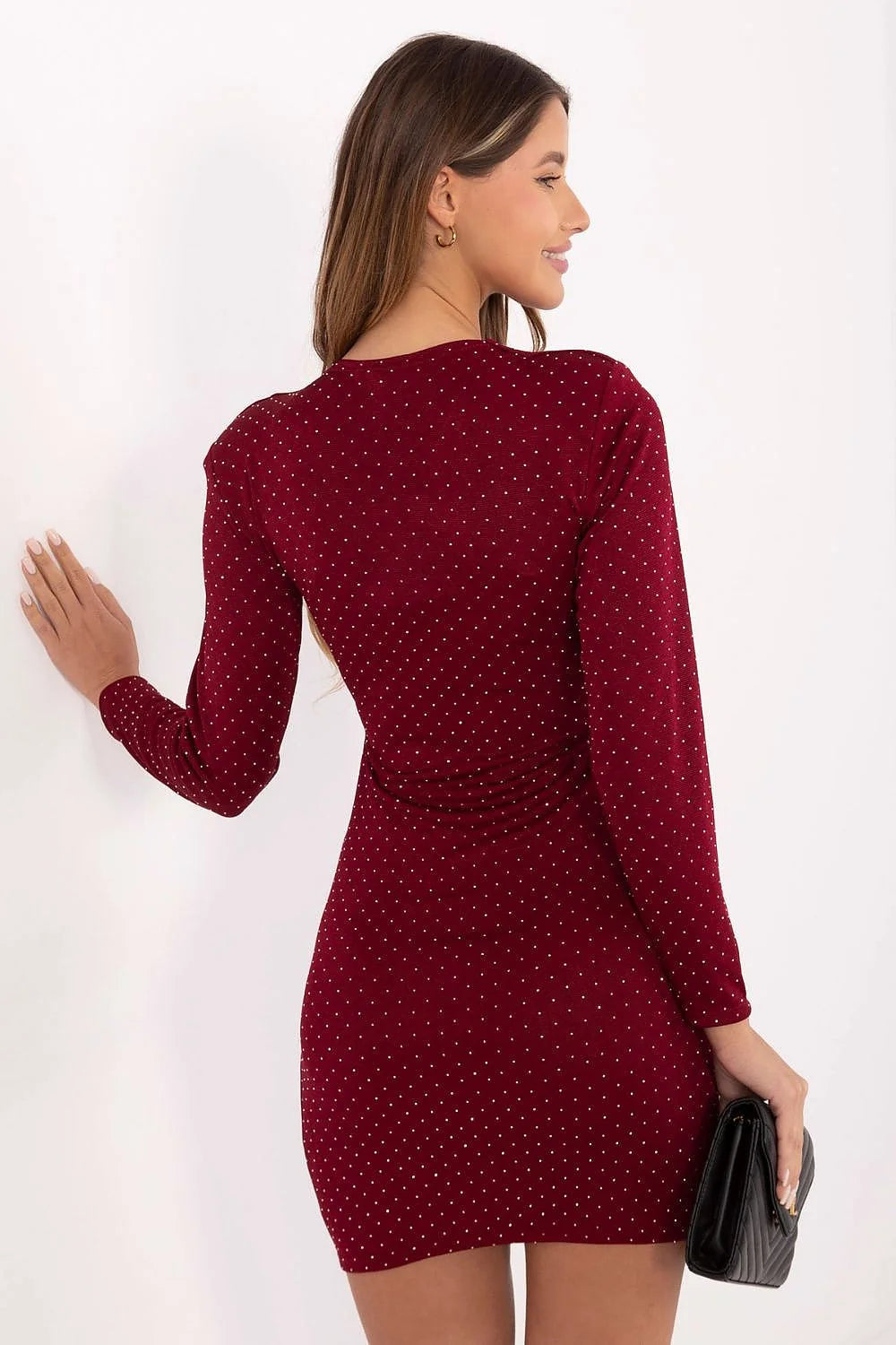 robe mini évasée élégante féminine soirée festive paillettes scintillante manches longues décolleté cachecoeur fronces asymétriques viscose polyester confortable légère glamour