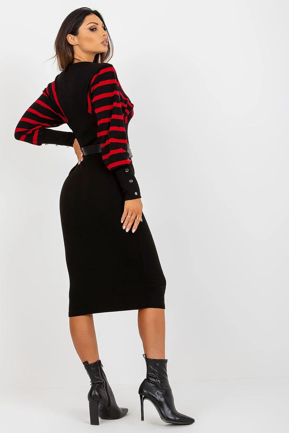 Robe élégante pour femme manches longues rayures rouge vif coupe crayon ceinture noire matériau maille extensible couleur noire