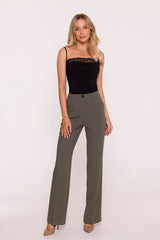 pantalon tailleur femme kaki olive coupe costume ajustée taille moyenne hanches longues jambes droites pli central tissu structuré