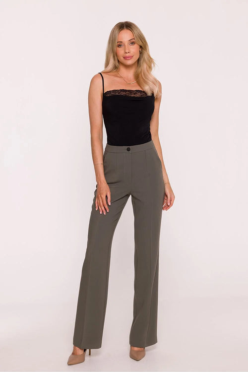 pantalon tailleur femme kaki olive coupe costume ajustée taille moyenne hanches longues jambes droites pli central tissu structuré