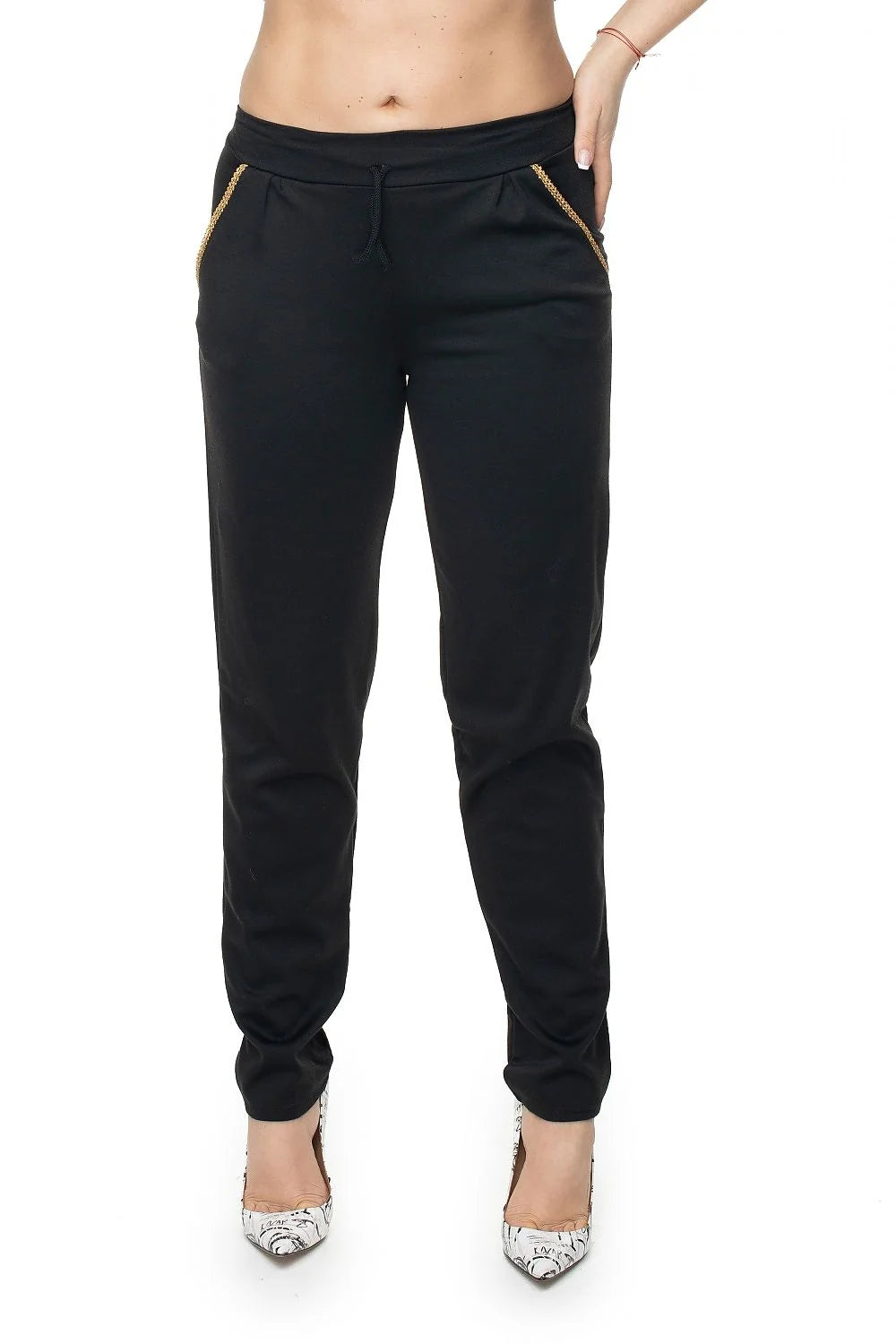 pantalon sportif femme taupe passepoil doré cordon noir taille élastique poches latérales jersey extensible cheville coupe droite