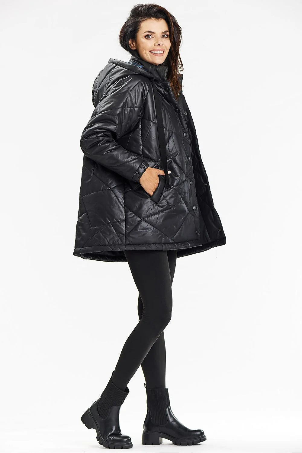 Veste pour femme moderne fonctionnelle capuche assemblée polyester 100 % matelassée asymétrique taille ajustable occasion quotidienne
