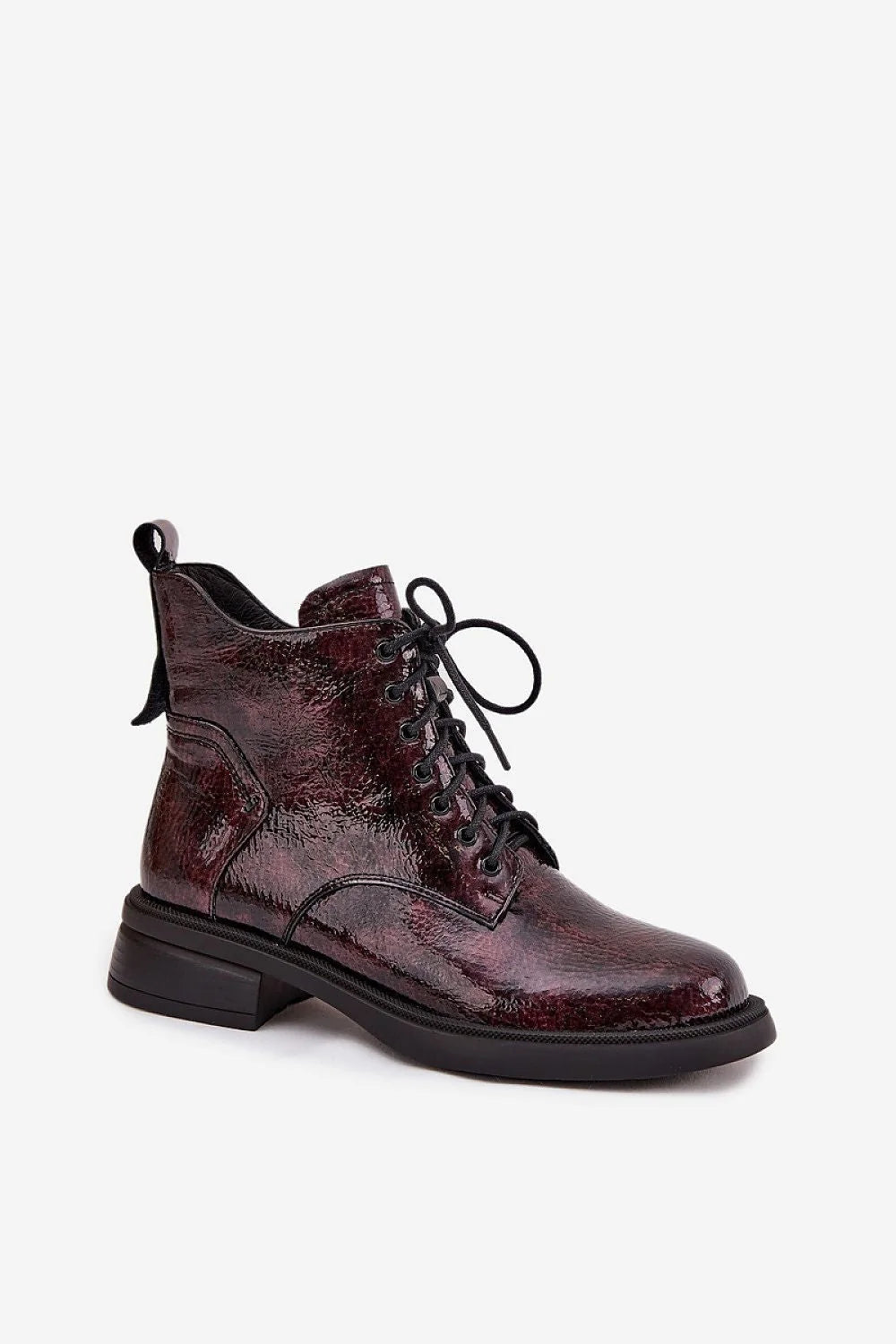 bottines femme cuir verni bordeaux effet croco lacées zippées talon bloc bas semelle crantée caoutchouc doublure chaude confort maintien urbain