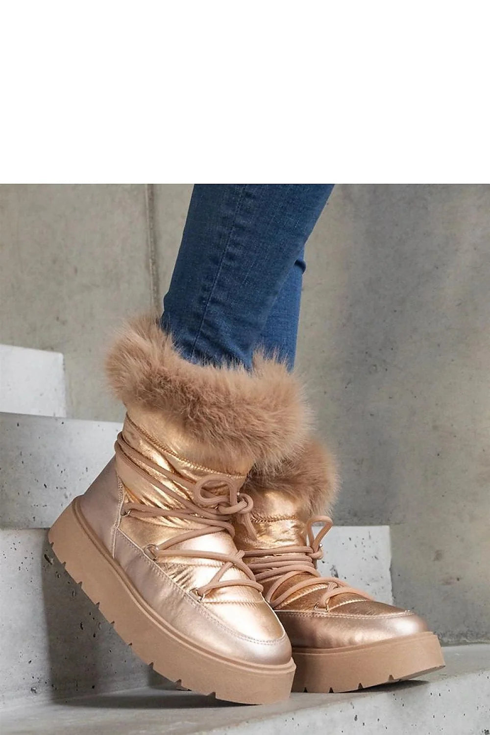 Bottes dorées pour femmes simili-cuir modernes chaudes hiver confortables semelle épaisse tendance à lacets