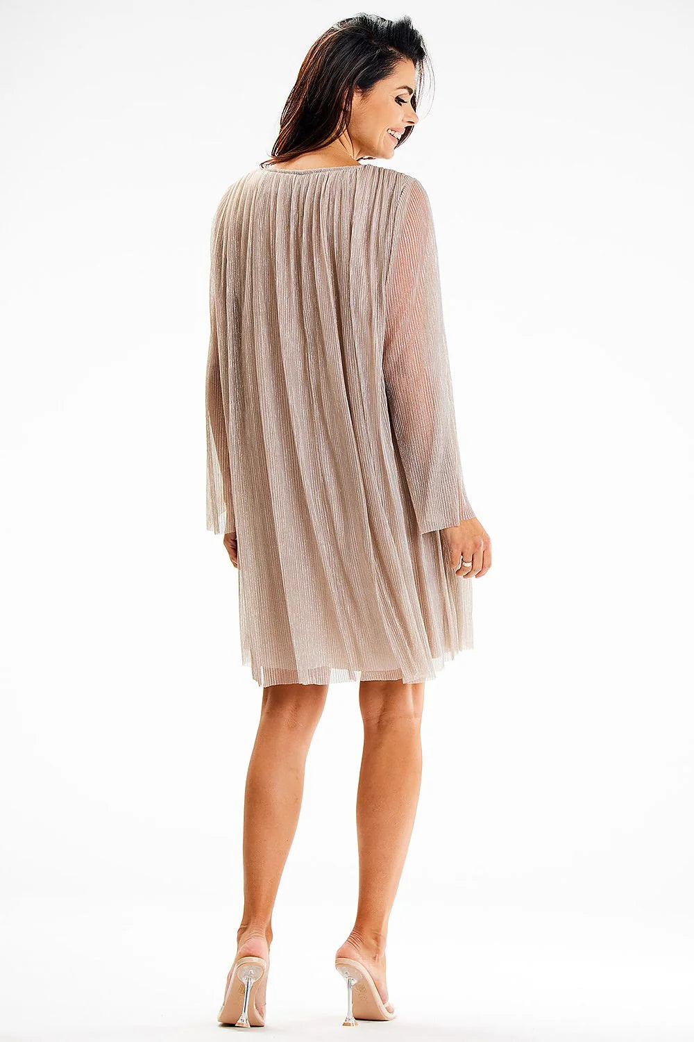 Robe de soirée élégante longue manches longues style trapèze tissu transparent beige nude femme