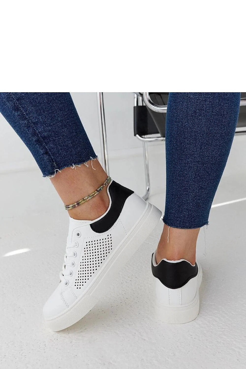 Baskets femme mode Semhar cuir écologique blanche noir perforations lacets semelle caoutchouc confortable sport Casual
