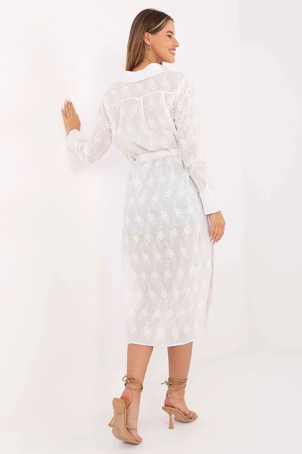 Chemise manche longue robe longue style chemise dentelle fleurs tissu transparent femme été plage soirées