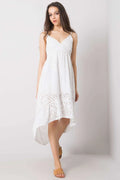 Robe d'été élégante coupe trapèze en broderie anglaise manches ajustables longueur asymétrique blanc femme