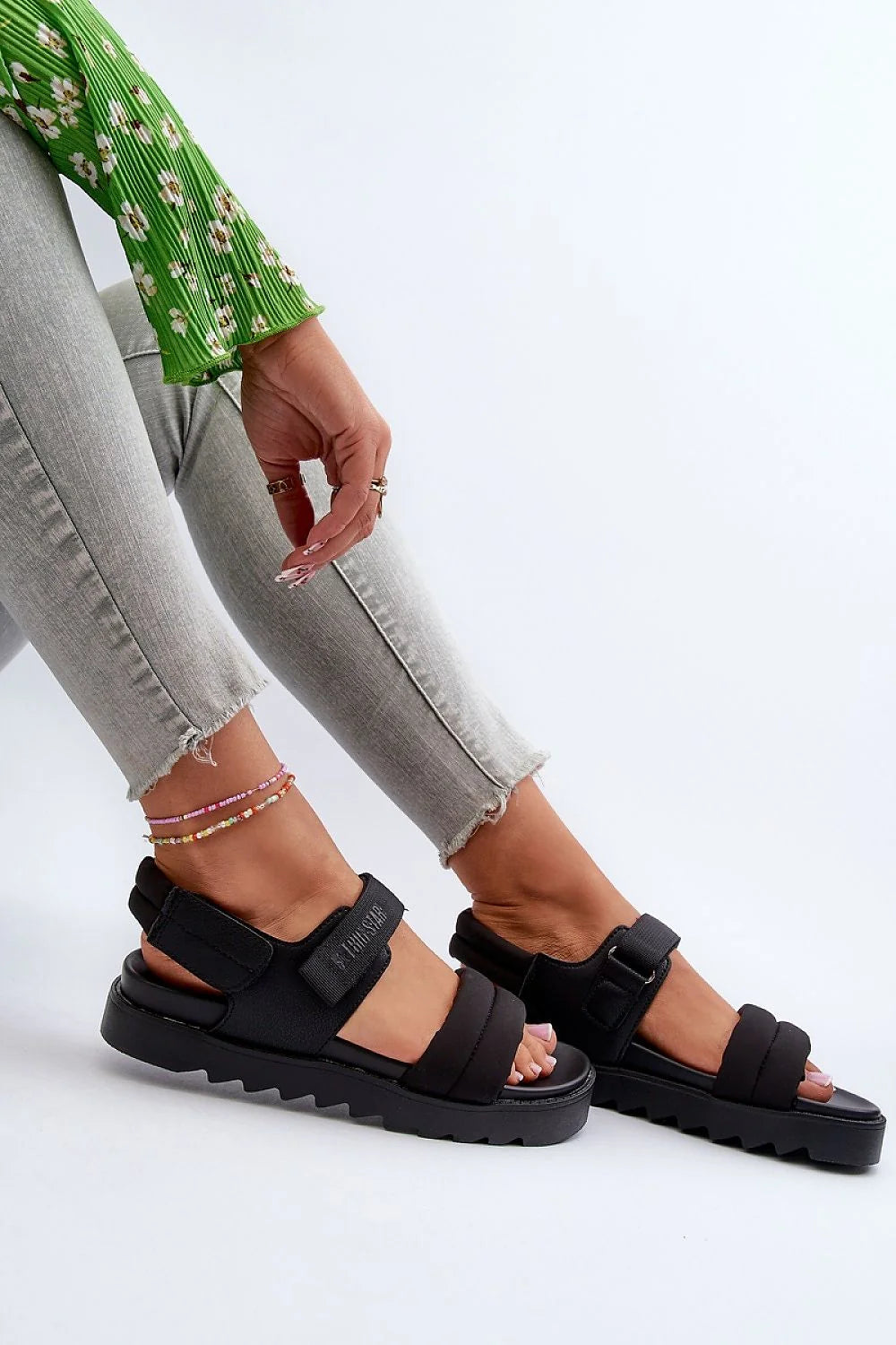 Sandales femmes style moderne plateforme large straps confortable occasion été soirée velcro fermeture maintien cheville tissu cuir écolo
