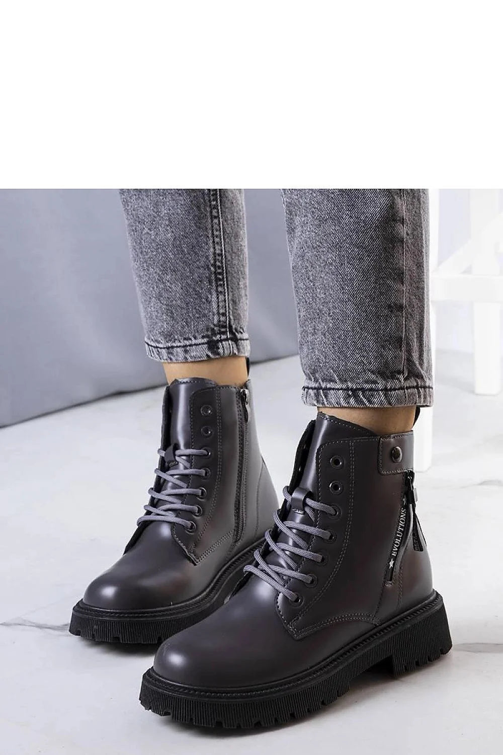 Bottines pour femmes moderne épuré design classique cuir synthétique gris foncé cheville haute maintien confortable lacets métal zip latéral