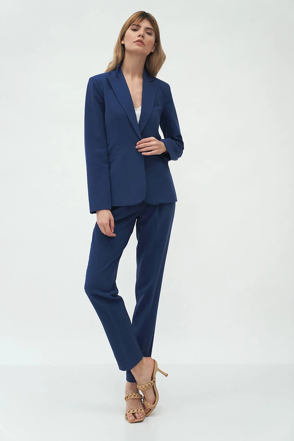 blazer femme cintrée tailleur monoplace bleu marine col cranté manches longues poches passepoilées doublée polyester viscose