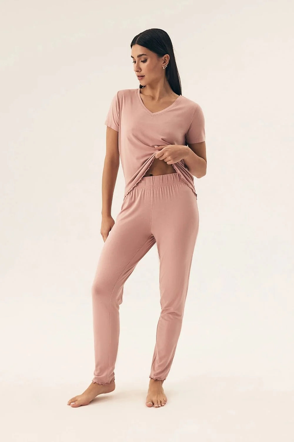 Pyjama Henderson femme confortable en coton élasthanne rose pâle coupe ample V-neck manches courtes pantalon élastique