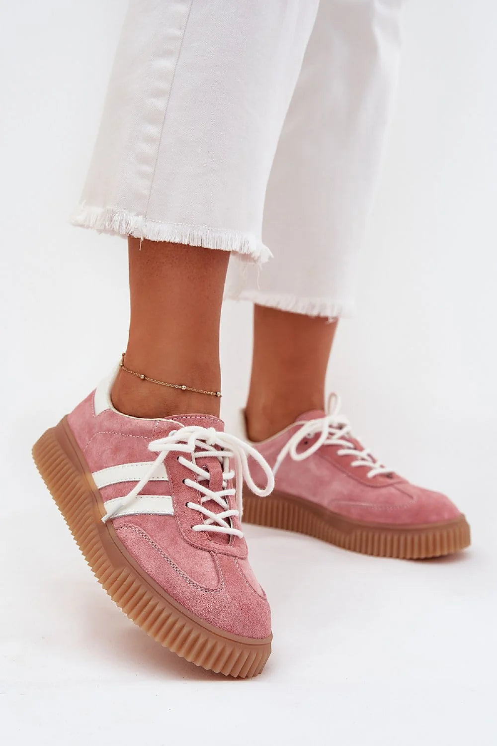 Chaussures de sport Step in style pour femmes en daim naturel rose avec semelle plateforme confortable et style moderne