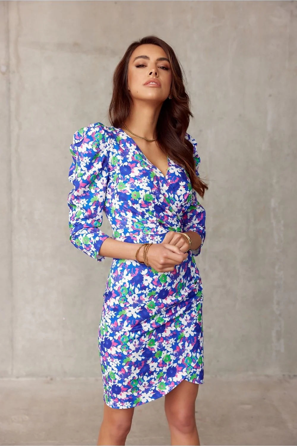 Robe féminine à motifs floraux semi-formelle en coton élasthanne pour femme, occasionnels variés, coupe ajustée et finitions élégantes