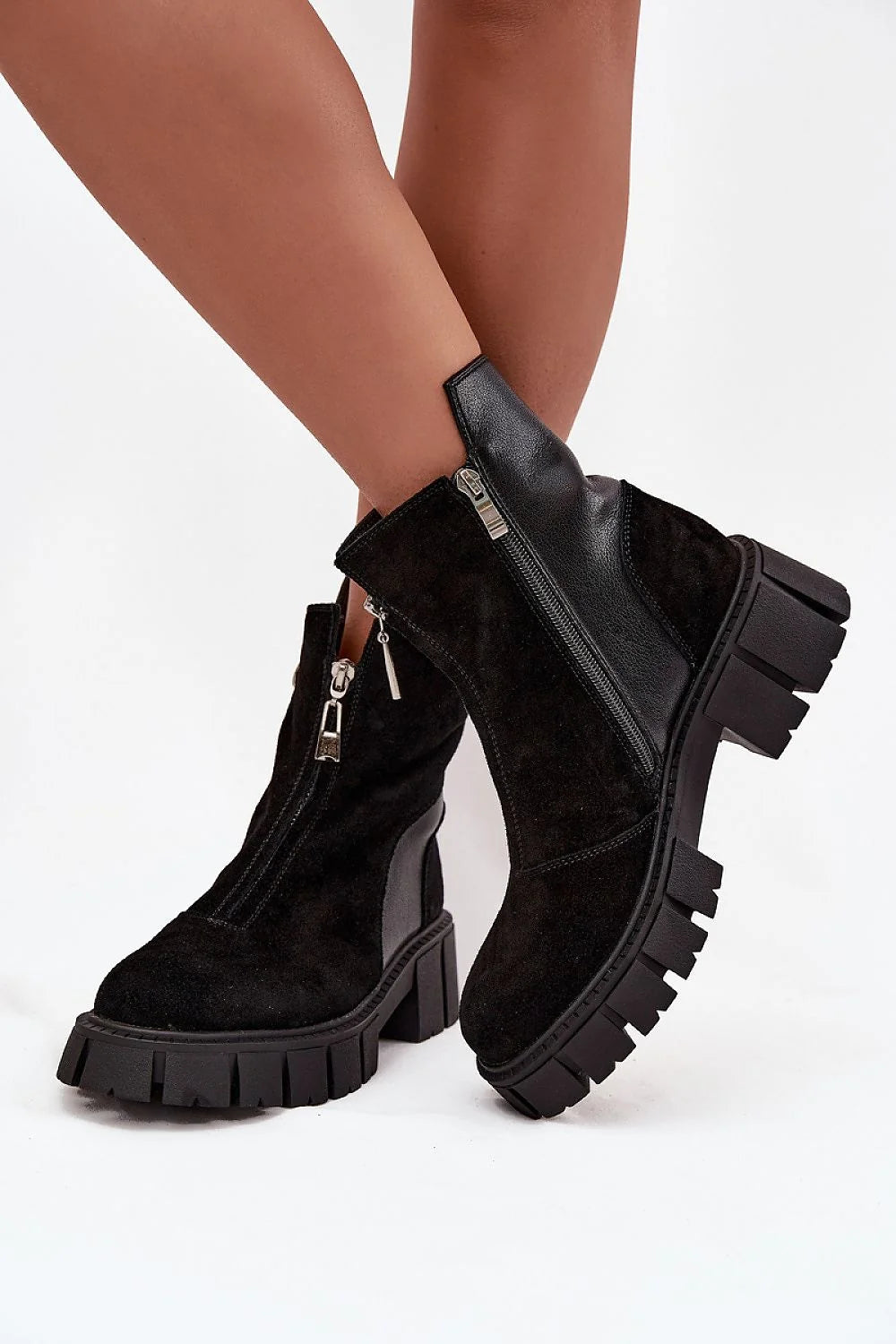 bottines femme suède noir cuir talon bloc massif plateforme crantée adhérence doublée confortable zip décorative rock urbain bout arrondi polyvalentes