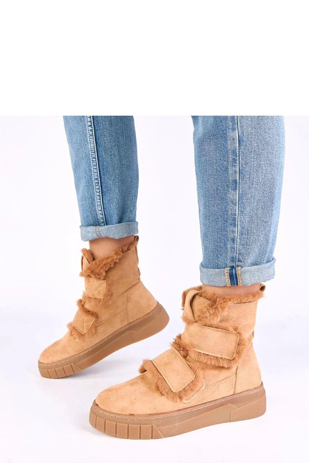 bottines montantes femme camel suédine effet daim cuir écologique doublure fourrure synthétique scratch réglables plateforme crantée caoutchouc confort chaud cheville