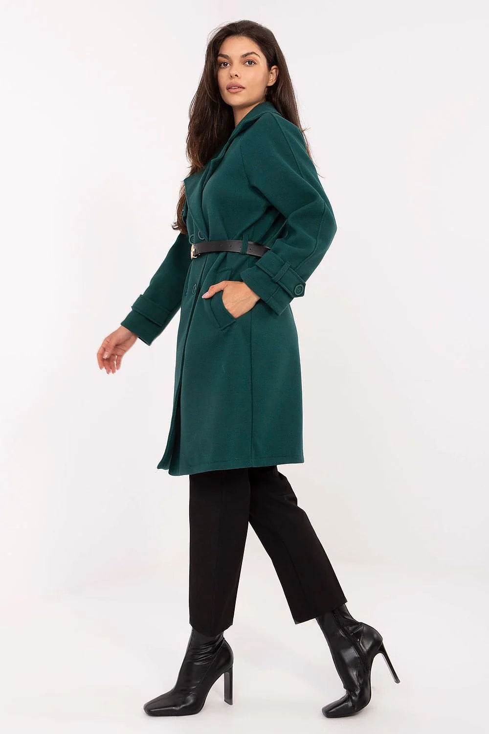 manteau femme mi long double boutonnage vert sapin émeraude col revers large coupe droite évasée genou intemporel
