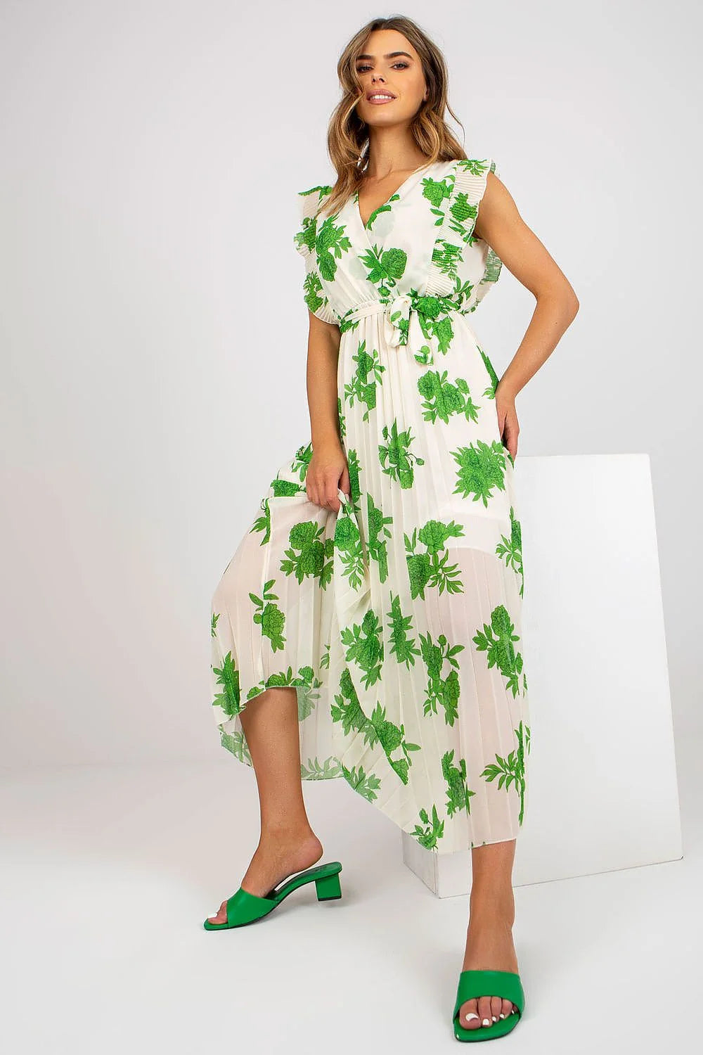 robe estivale longue volants manches courtes ceinture nouée ajustable motif floral orange crème fluide plissé portefeuille décolleté V