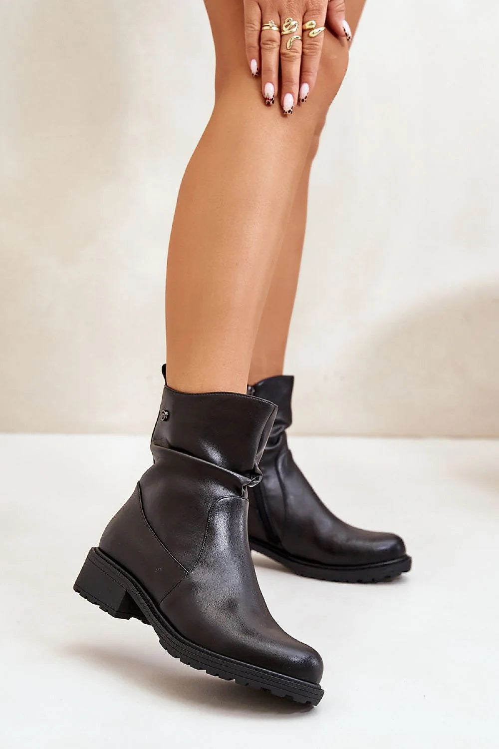 Bottines femmes Vinceza cuir naturel style moderne fermeture éclair confort talon renforcé fourrure intérieure polyvalence quotidienne