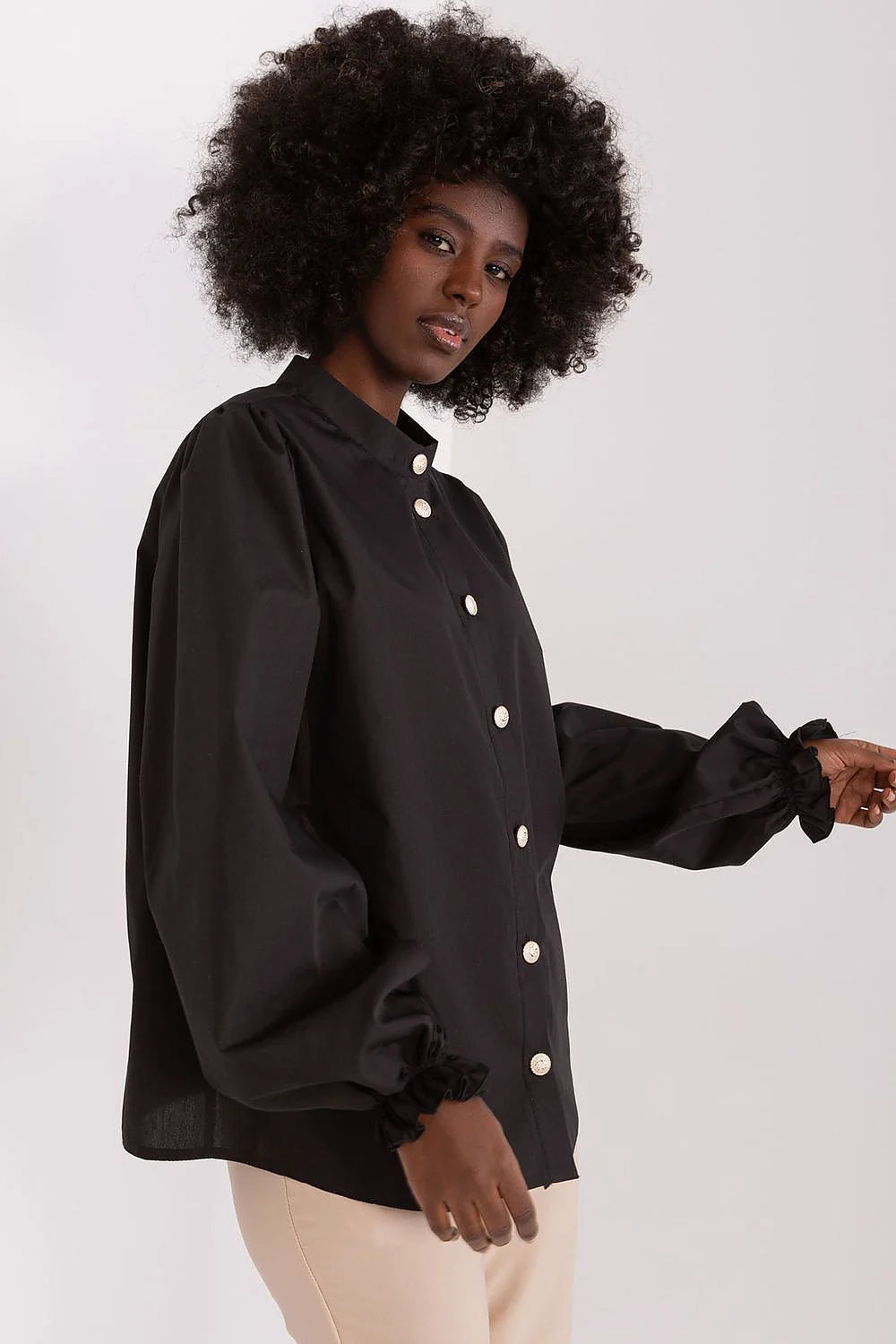 Chemise élégante pour femmes manches longues col montant bouffantes soie coton noir tailles S à XL