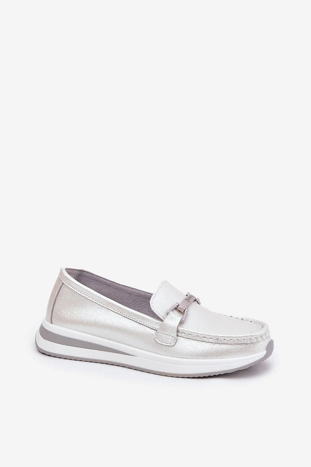 mocassins femme cuir naturel nacré irisé ivoire semelle compensée blanche grise antidérapante plateforme mors métallique argenté bout arrondi confort coutures