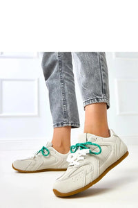 baskets femme basses rétro tennis cuir suédé écologique ivoire perforations bout rond lacets blancs semelle gomme antidérapante confortable