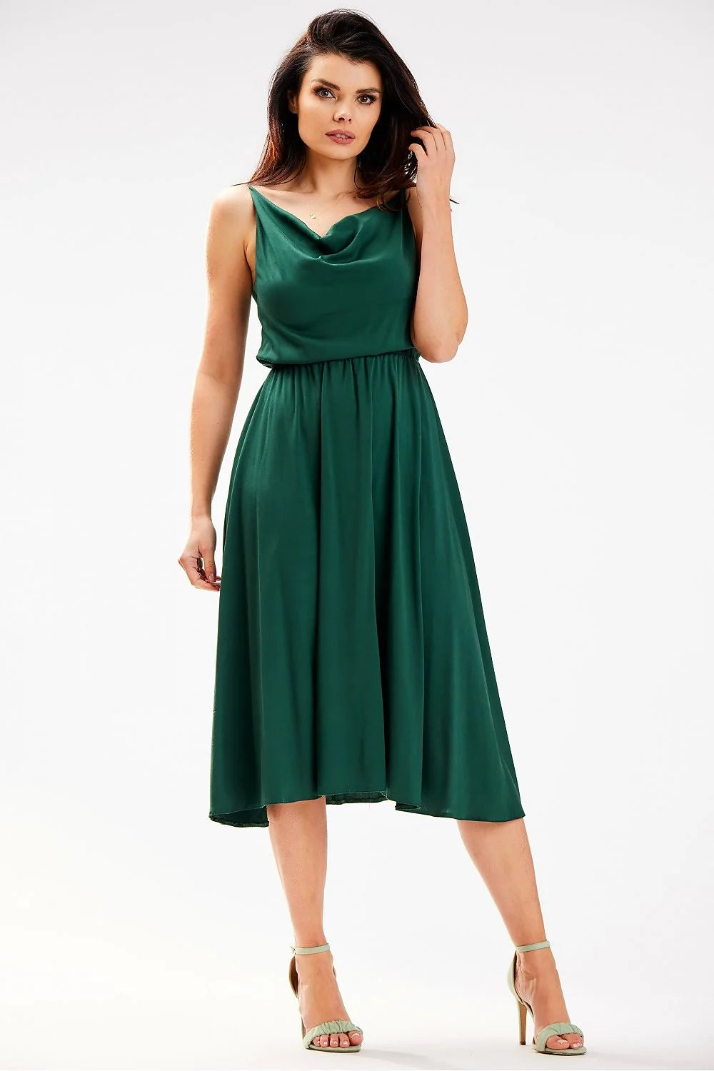 Robe de jour élégante mi-longue en viscose 97% manches courtes col bénitier taille élastiquée couleur verte profonde femme Pologne