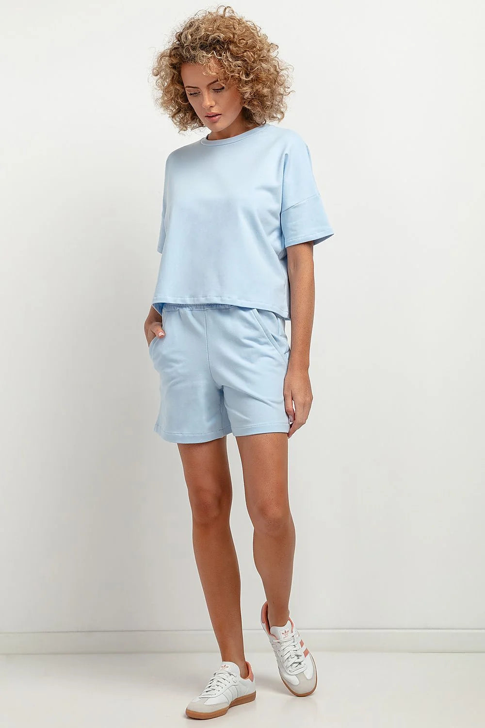 chemisier Tessita femme coton polyester oekotex bleu pastel ample droit oversize manches courtes épaules tombantes encolure ronde ourlet nettes