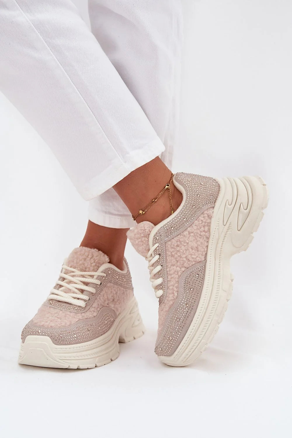 baskets femme compensées plateforme massive rose poudré sherpa suédine cuir écologique fourrure mouton zircons lacées doublure laine semelle crantée confortable