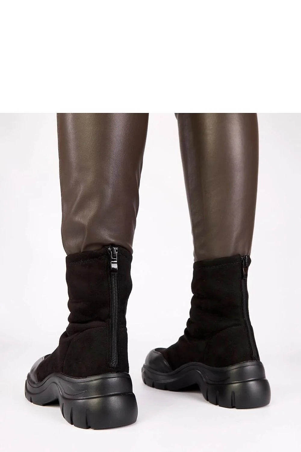 bottines mi mollet femme cuir suédé écologique noir plateforme 5cm semelle crantée bout rond tige ajustée