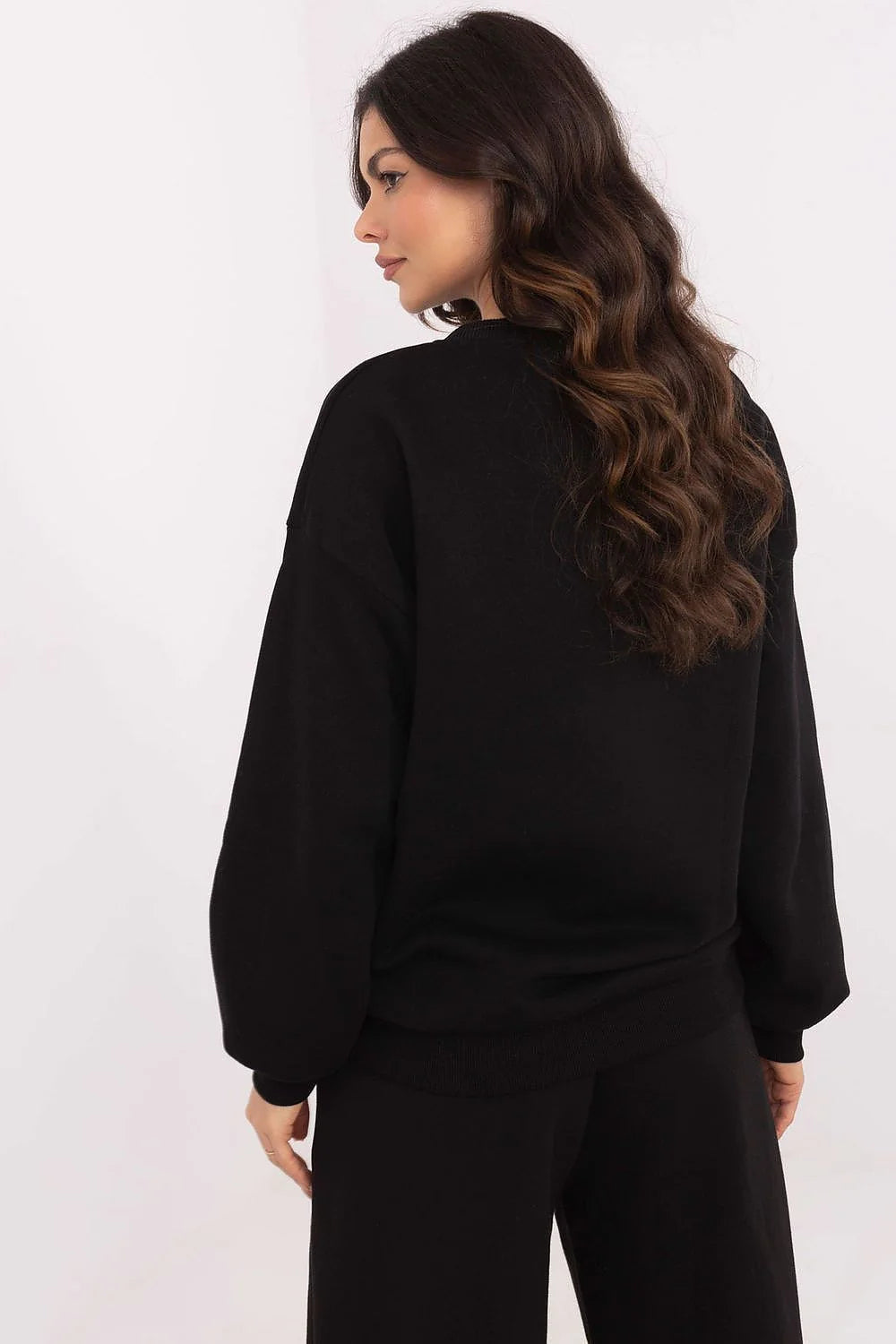 Sweatshirt femme Harvard ample couleur noire coton polyester longues manches encolure ronde logo université manches bouffantes côtelé