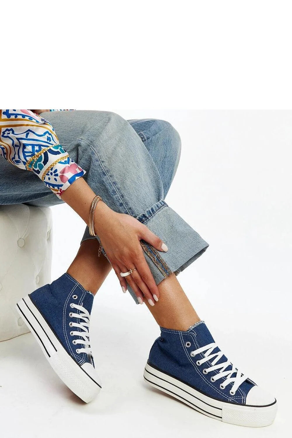 Baskets montantes pour femmes style urbain bleu denim tige haute semelle épaisse laces blanches métal vintage mode décontractée