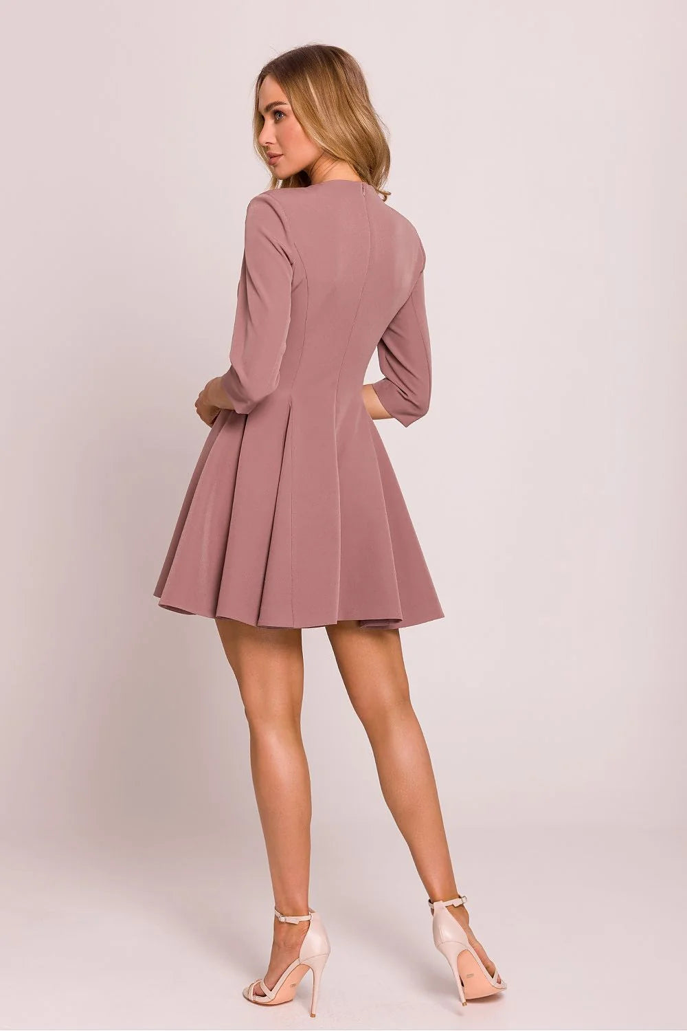 Robe de jour Moe rose vieux robe courte femme design élégant moderne coupe ajustée décolleté V profond manches 3/4 boutons dorés