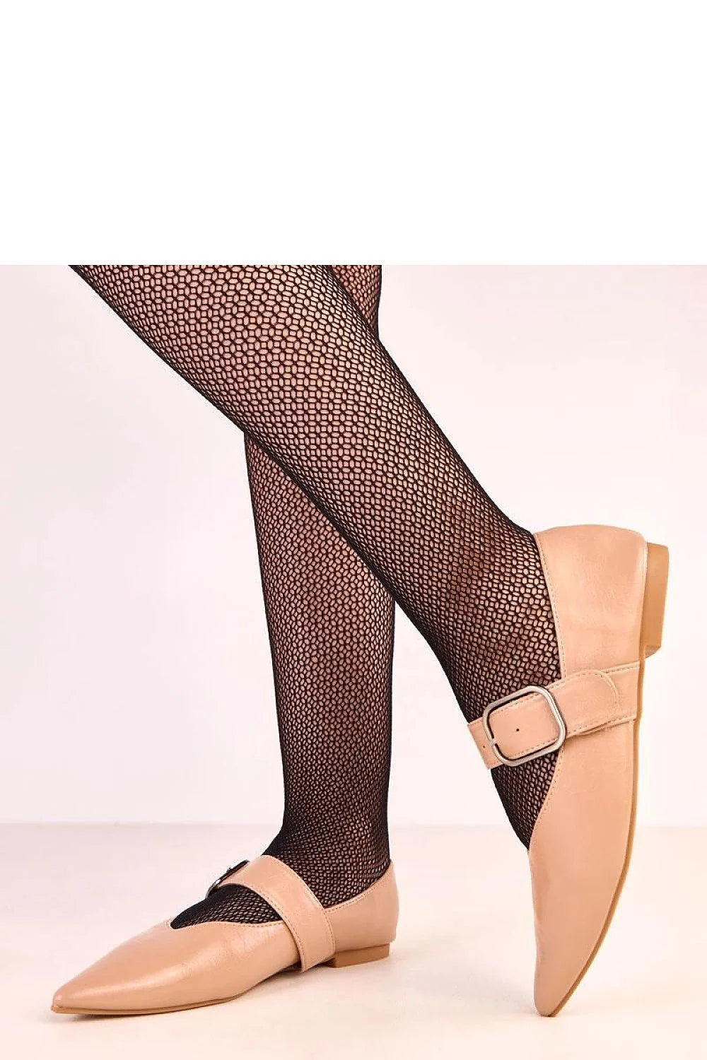 ballerine femme élégante pointu nude beige cuir écologique lisse effilée bride large boucle argenté talon plat semelle fine confort