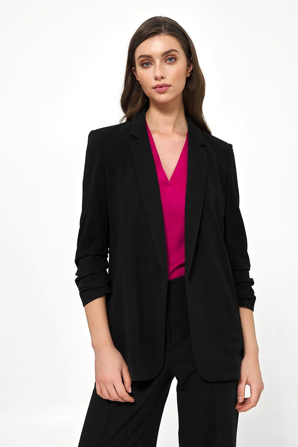 blazer veste Nife noir long droit tailleur col revers structuré épaules marquées manches froncées retroussées ouverture sans bouton longueur hanches