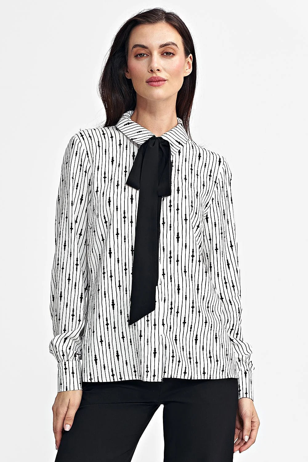 Blouse élégante femme manches longues rayures noires blanc tissu fluide col nœud noir coupe ajustée