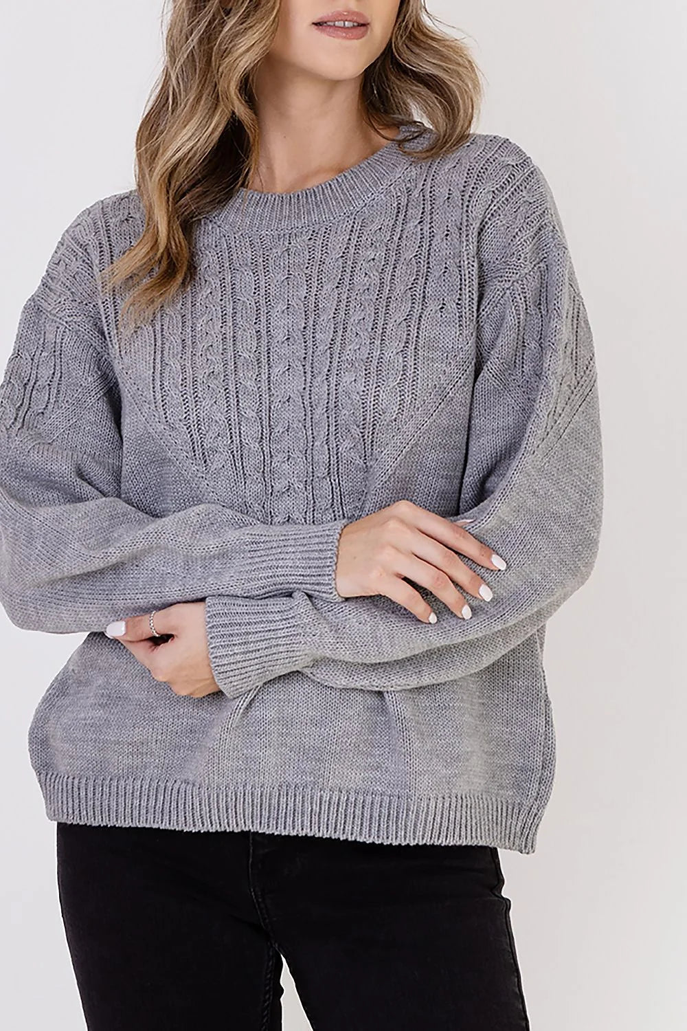 Pull-over tricoté femme style classique épaules tombantes manches longues couleur gris doux laine acrylique 90% 10% MKM