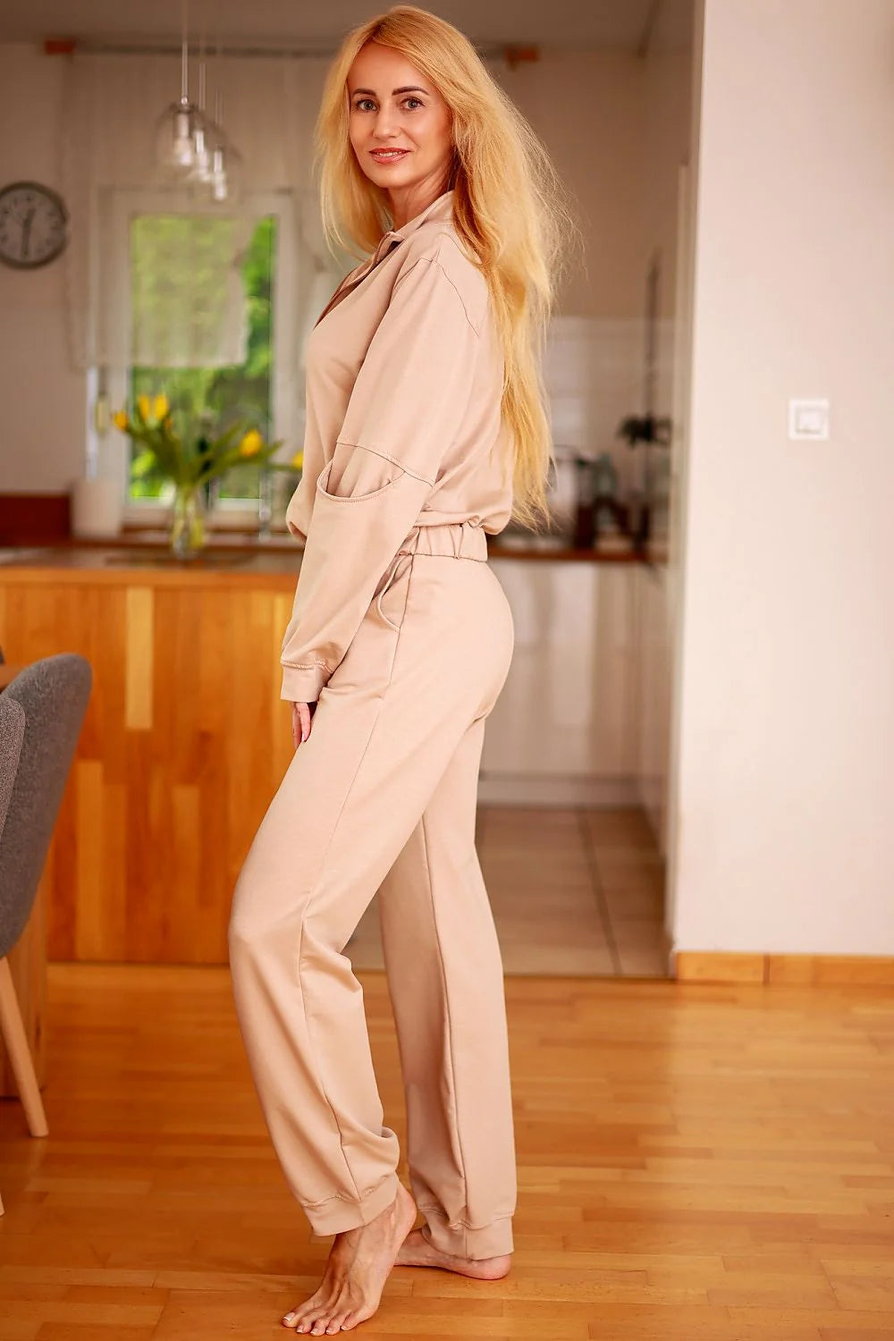 Ensemble Mirale pour femme style décontracté confortable tissu éponge coton élasthanne couleur beige clair veste zippée pantalon ample