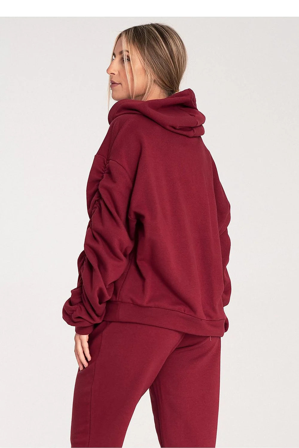 sweatshirt femme coton biologique bordeaux profond oversize coupe boxy capuche ajustable cordons blancs poche kangourou manches bouffantes froncées molleton brossé