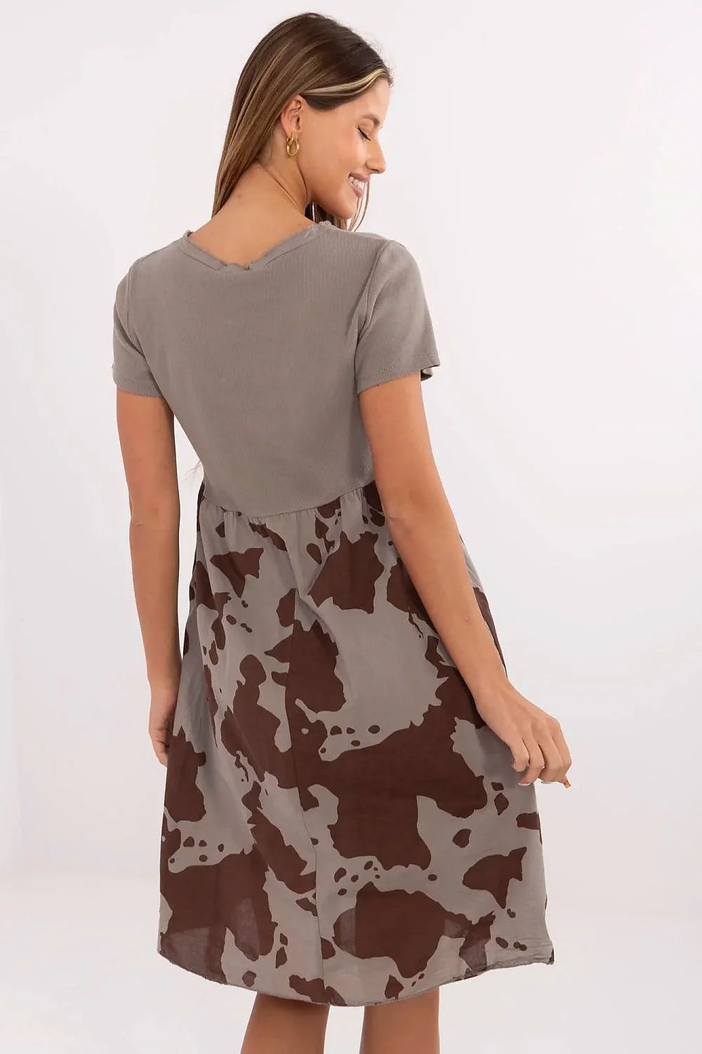Robe de jour Italy Moda décontractée contemporaine taupe côtelé bas imprimé tacheté coton élasthanne haute taille V-neck manches courtes femmes