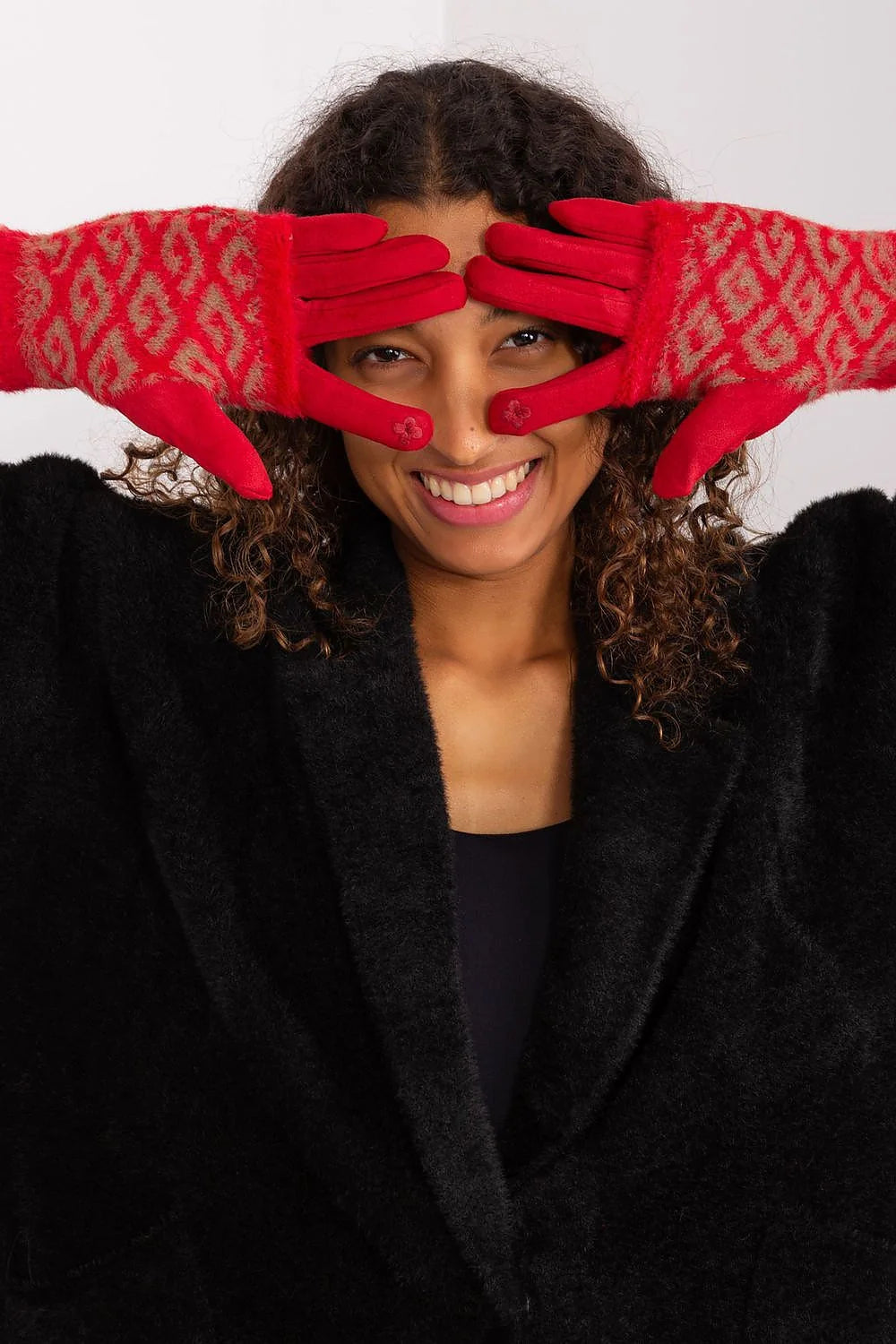 Gants en tricot pour femmes isolation supplémentaire fleur brodée couleurs rouge et beige manches ajustées