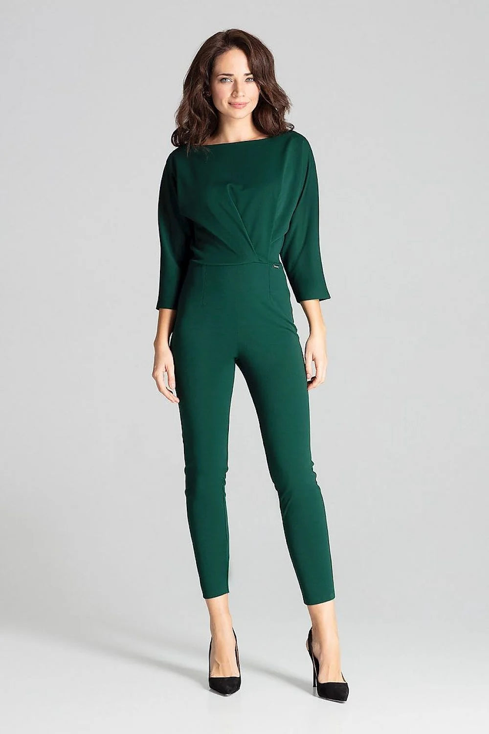 combinaison femme élégante grise polyester élasthanne manches troisquarts col bateau cintrée taille haute jambes cigarette cheville extensible structuré