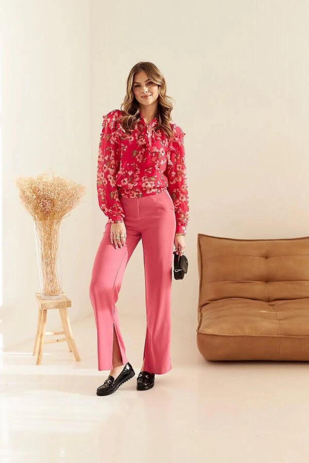 mocassins femmes cuir verni noir bout rond bride décorative doré boucle semelle caoutchouc crantée épaisse antidérapante talon plat compensé rembourré