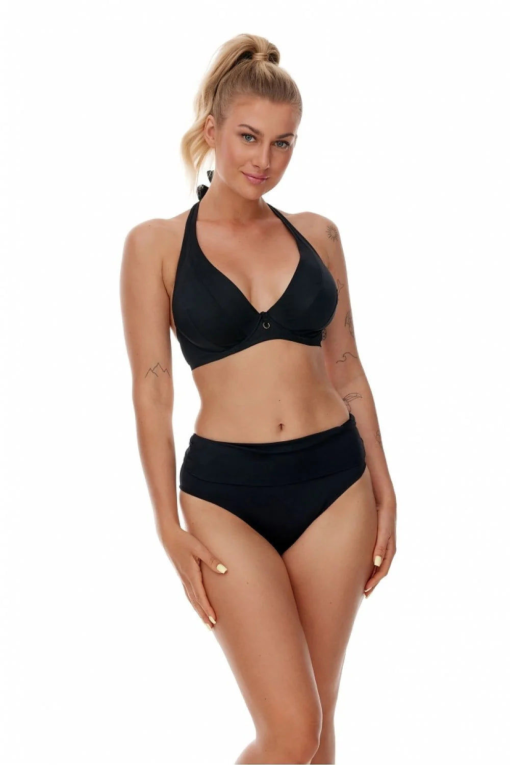 Ensemble maillot de bain deux pièces femme bikini culotte taille haute noir classique chic moderne
