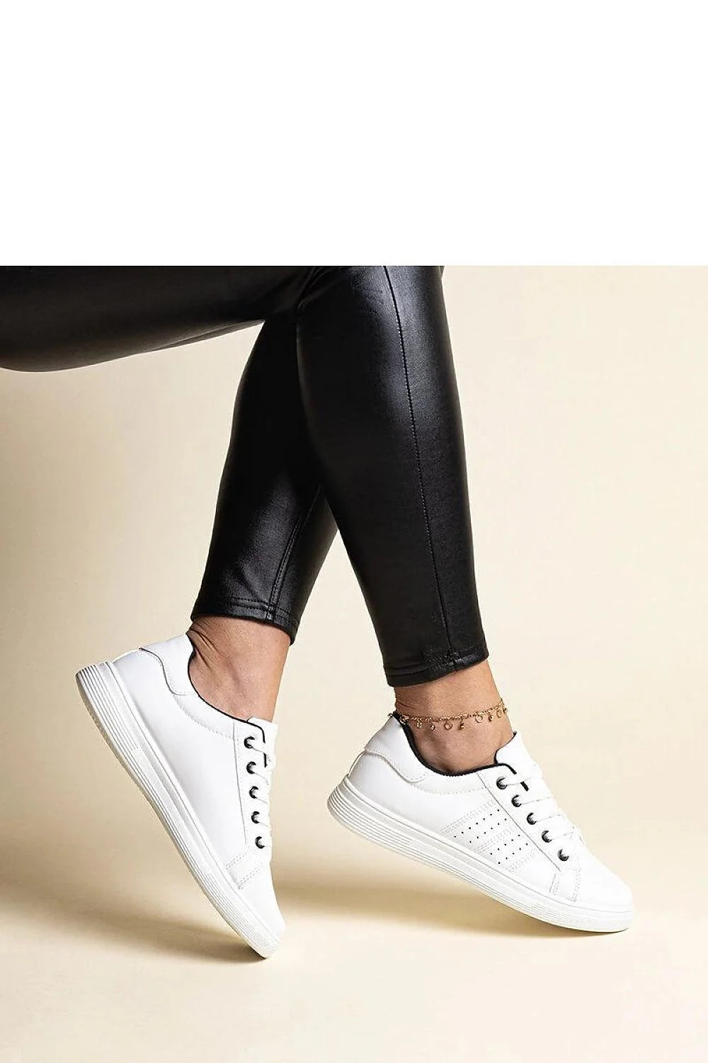 Baskets pour femmes design moderne épuré cuir écologique blanc confortable occasion quotidienne style décontracté
