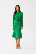 Robe de jour élégante longue manches longues en vert vif avec ceinture noire coupe midi silhouette ajustée femme